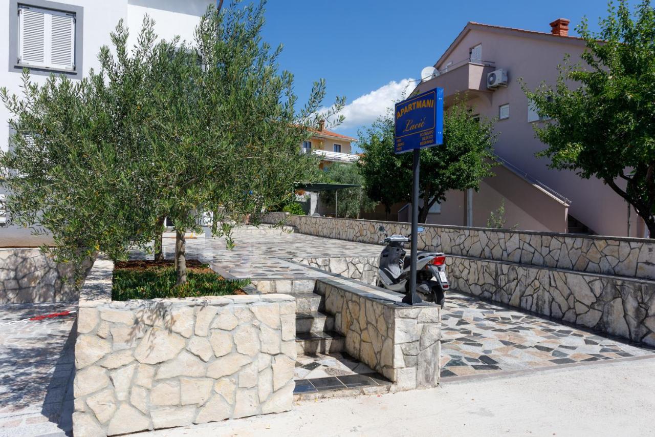 Apartments Lacic Krk Town Exteriér fotografie